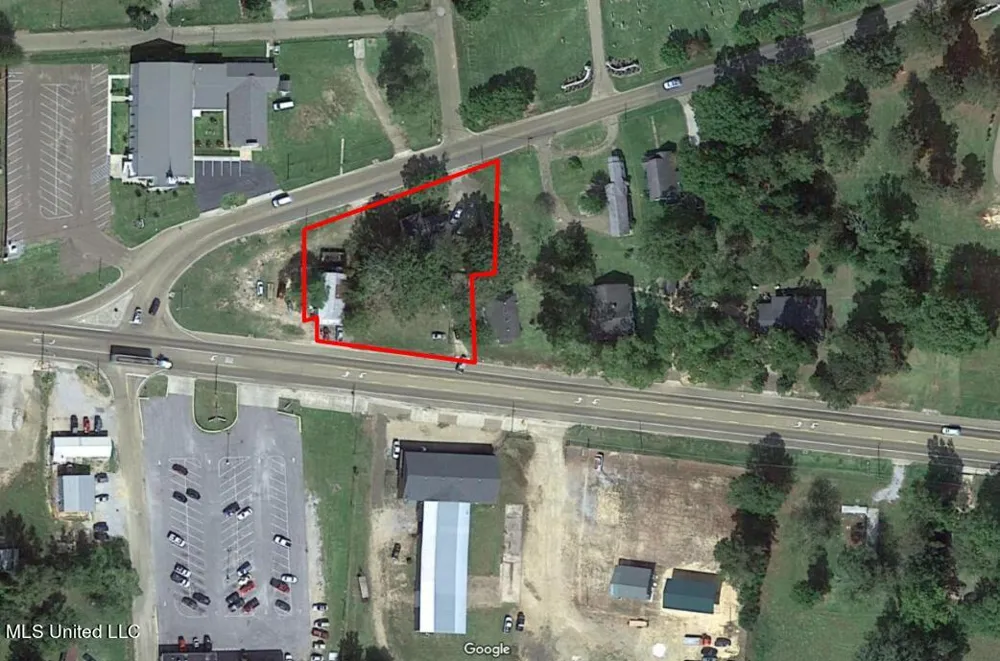 1176 E 3rd Street Forest, MS 39074