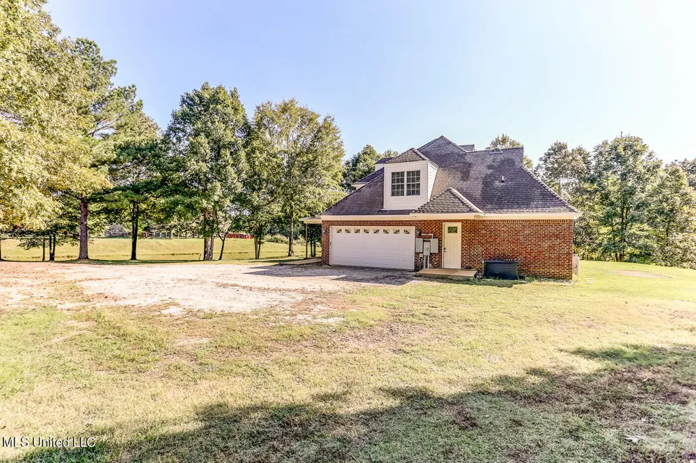 1351 Dorse Road Michigan City, MS 38647