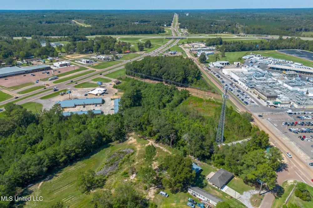 3492 Us 49 N Collins, MS 39428