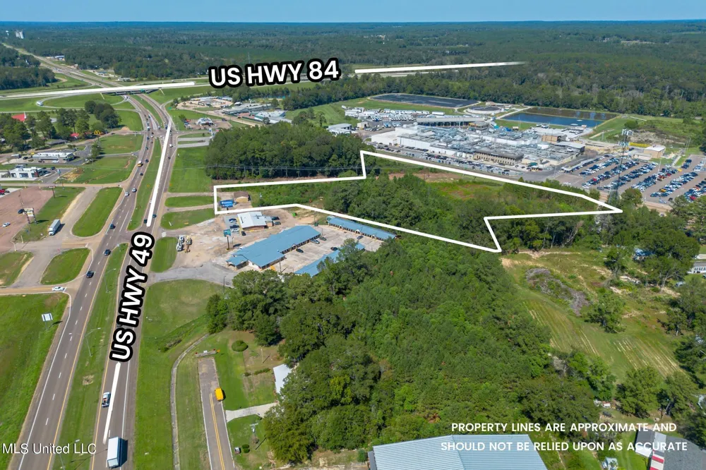 3492 Us 49 N Collins, MS 39428