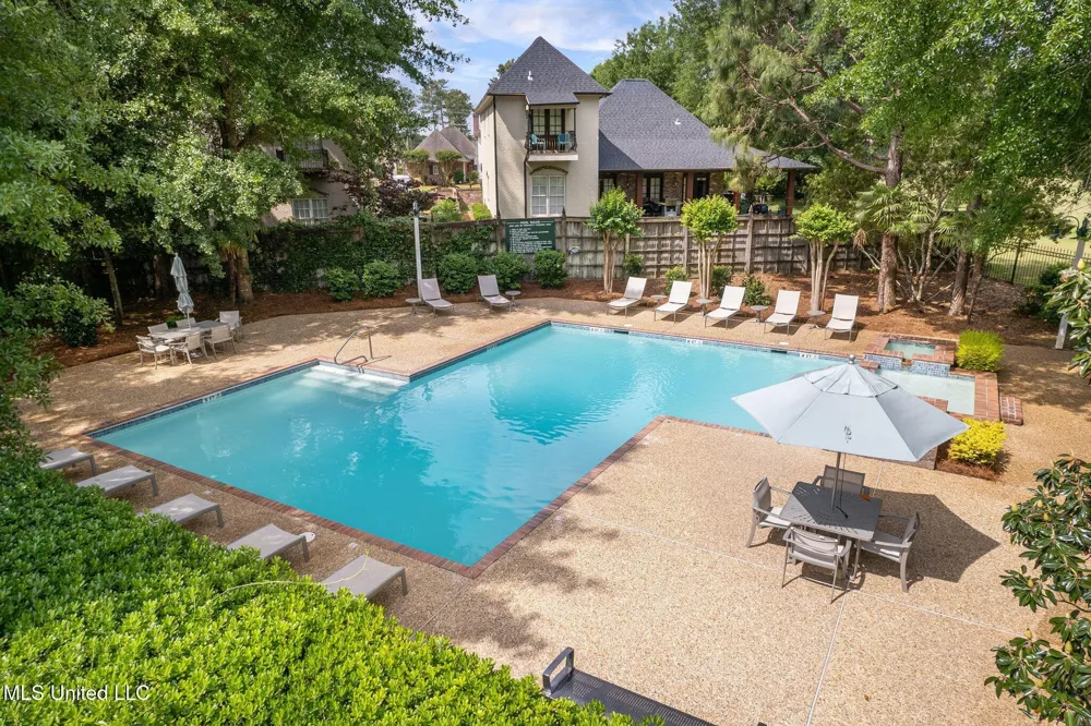 14 Sunset Hill Hattiesburg, MS 39402