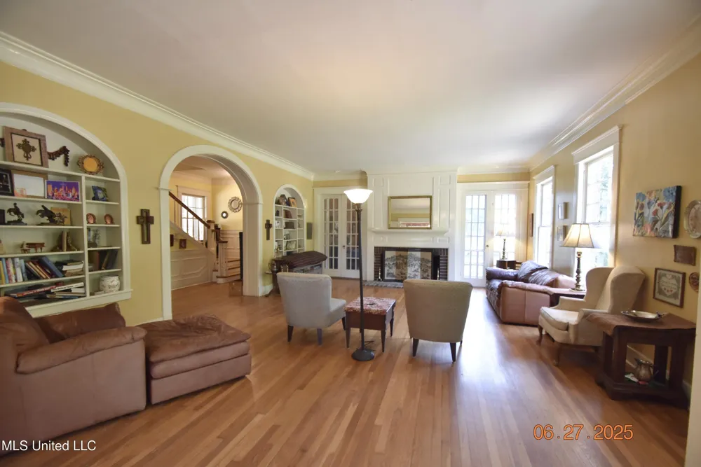 1211 River Road Greenwood, MS 38930