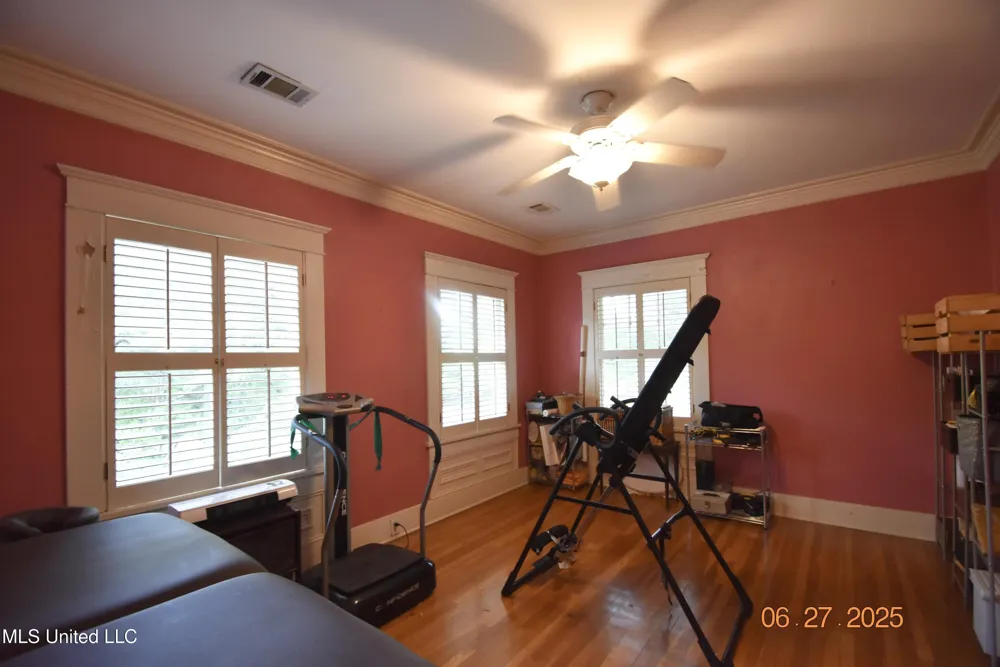 1211 River Road Greenwood, MS 38930
