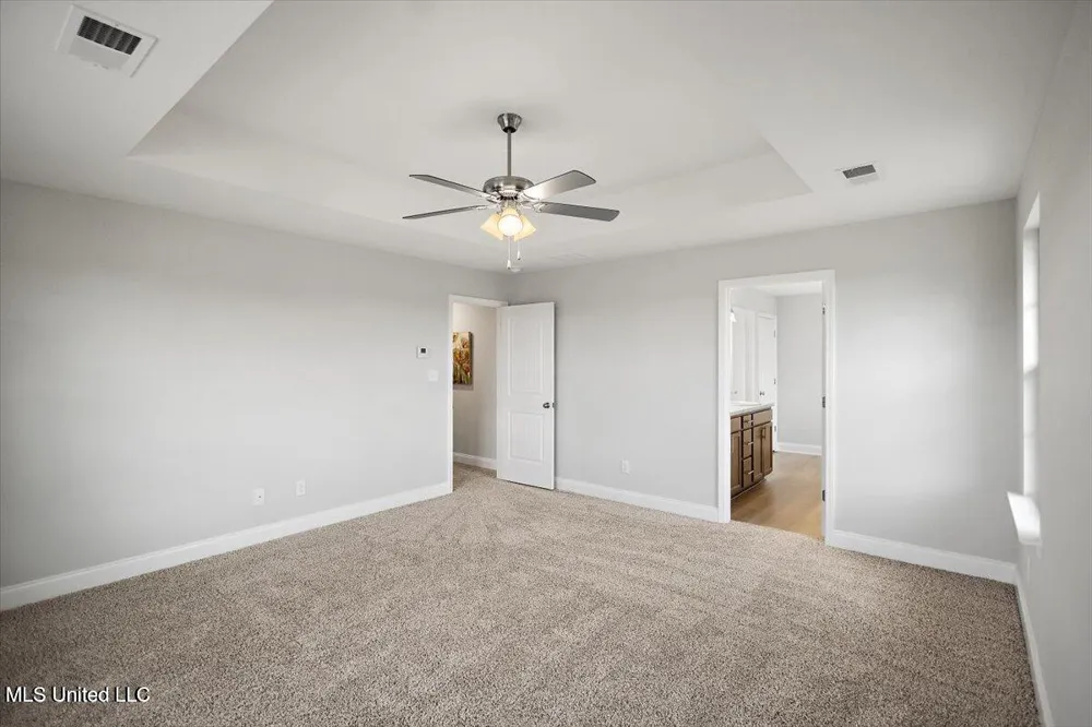 107 Red Bird Cove Senatobia, MS 38668