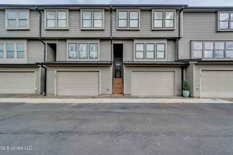 41 Breakers Lane
