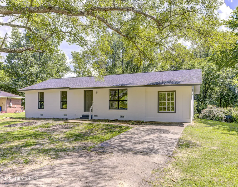 4534 Halls Ferry Road Vicksburg, MS 39180