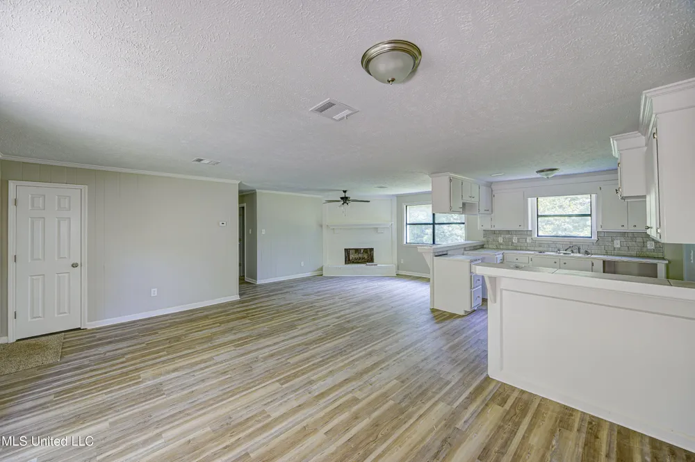 4534 Halls Ferry Road Vicksburg, MS 39180