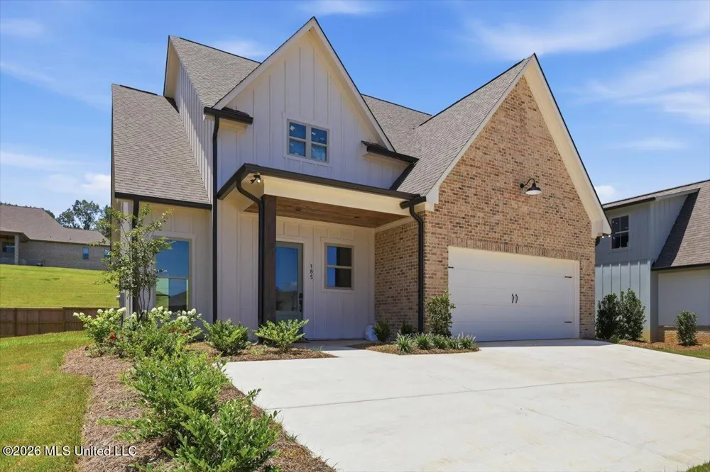 185 Bronson Bend Flowood, MS 39232