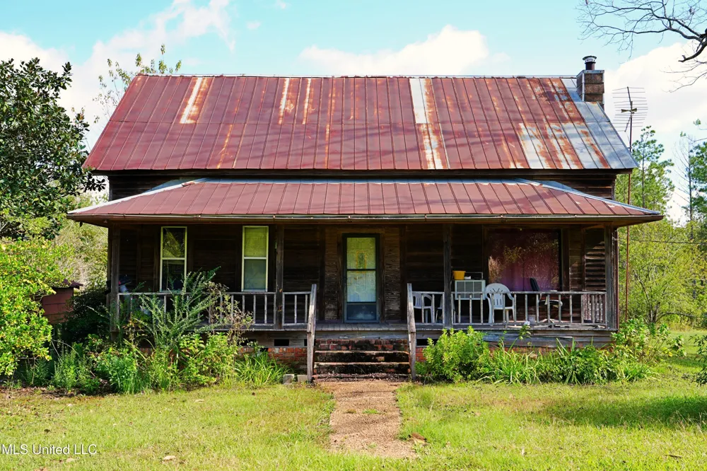 2093 Mallalieu Dr Se Ruth, MS 39662