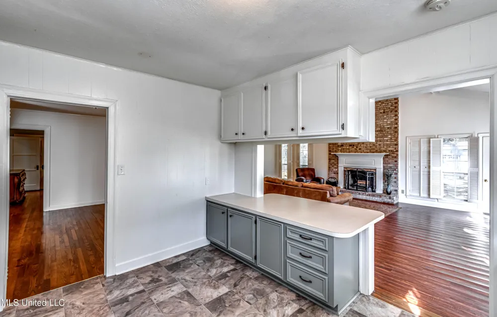 602 Simpson Hwy 149 Magee, MS 39111