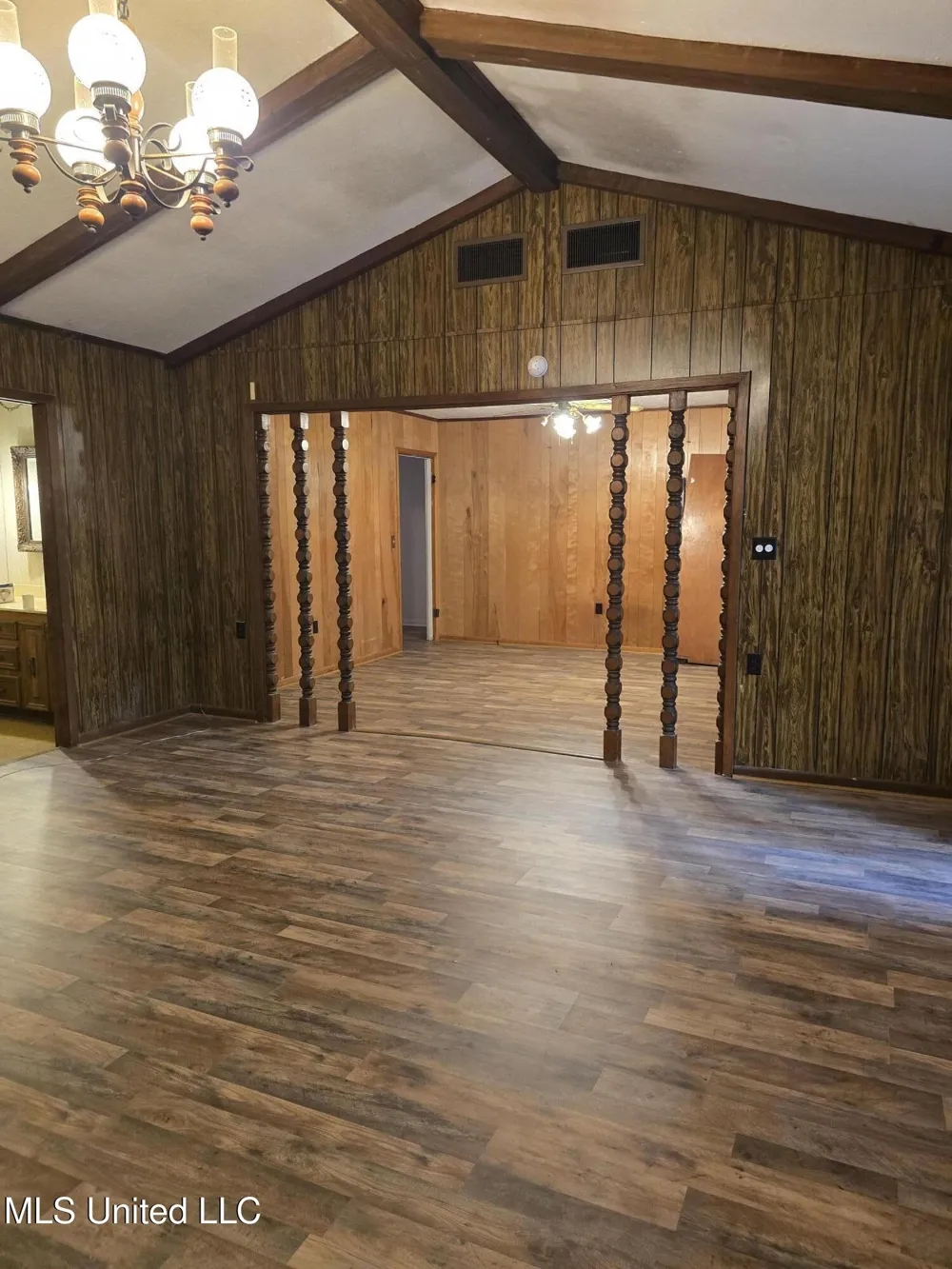 256 Pinehurst Circle Hazlehurst, MS 39083