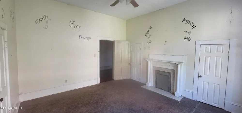 220 Calhoun Avenue Yazoo City, MS 39194