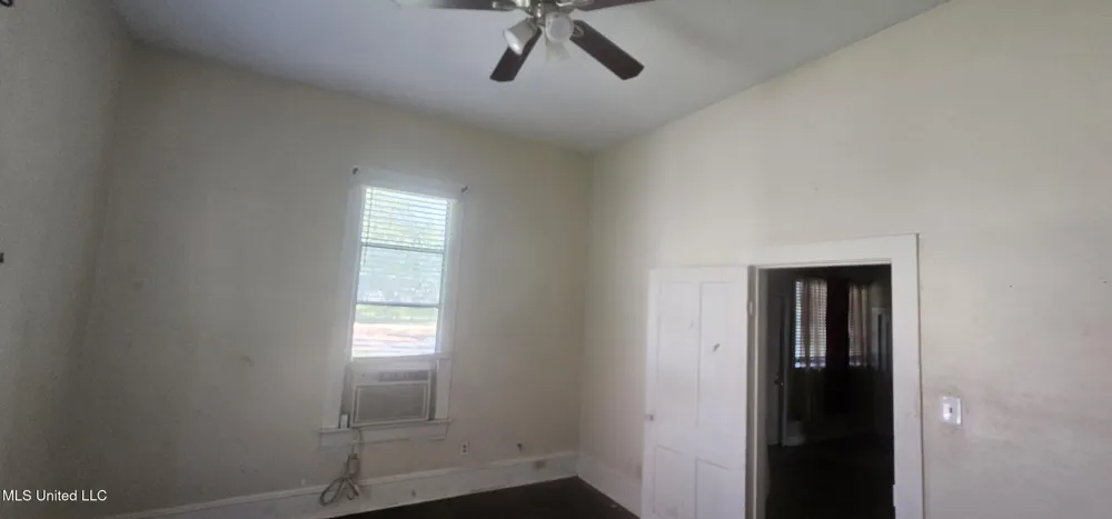 220 Calhoun Avenue Yazoo City, MS 39194