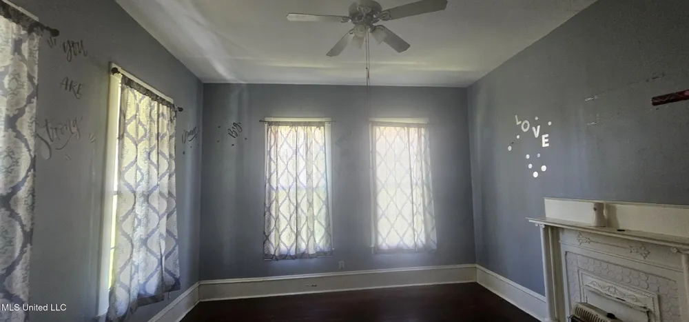 220 Calhoun Avenue Yazoo City, MS 39194