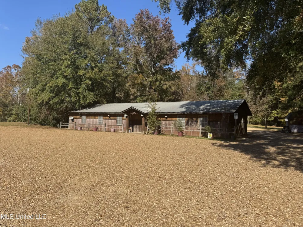 200 Merit Road Mendenhall, MS 39114