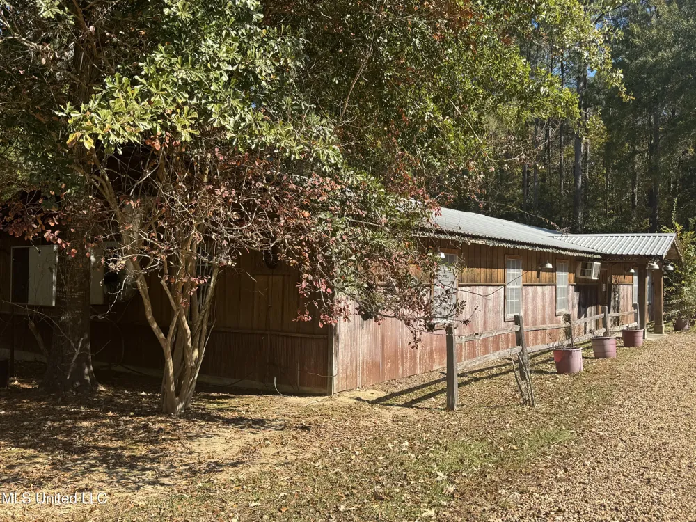 200 Merit Road Mendenhall, MS 39114