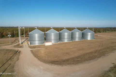 10600 Hwy 3