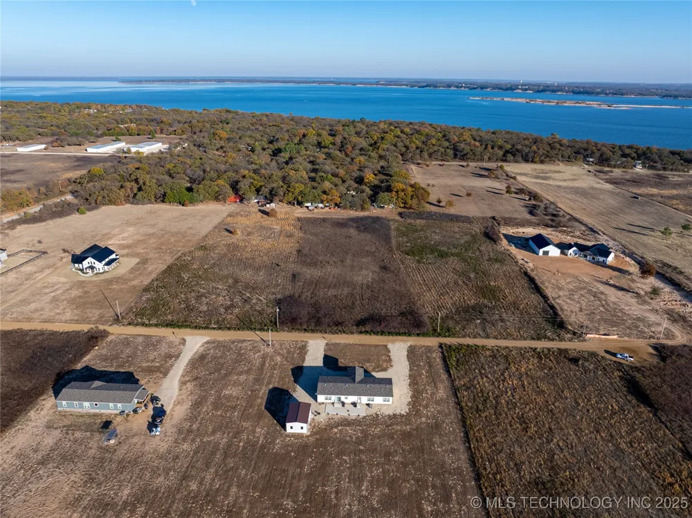 4 Lago Vista Lane Kingston, OK 73439