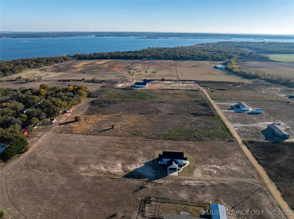 4 Lago Vista Lane Kingston, OK 73439