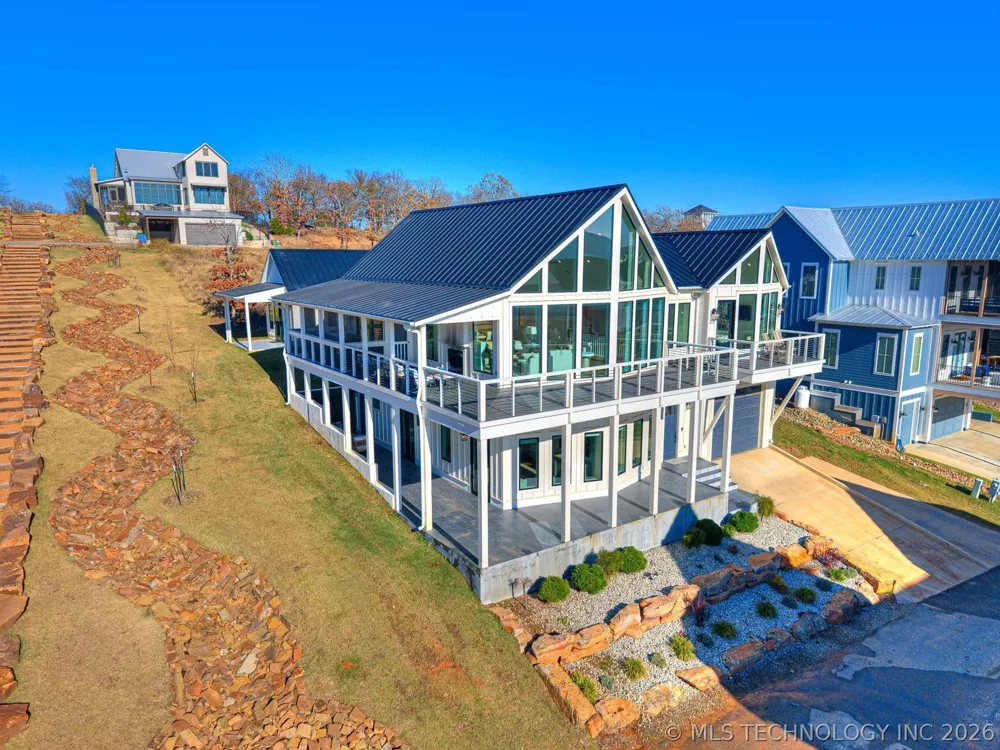 121 Lower Green Way Carlton Landing, OK 74432