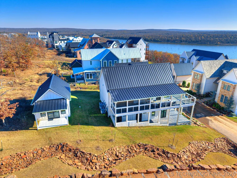 121 Lower Green Way Carlton Landing, OK 74432