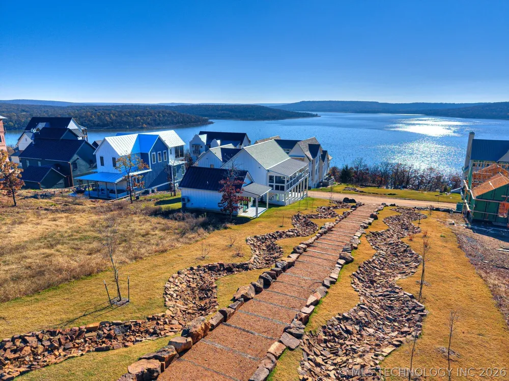 121 Lower Green Way Carlton Landing, OK 74432