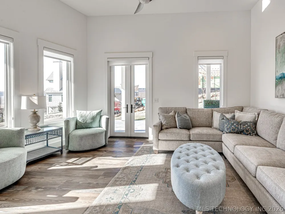 121 Lower Green Way Carlton Landing, OK 74432