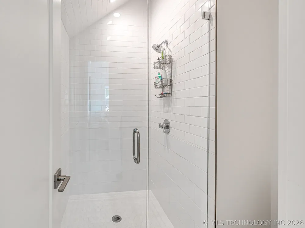 121 Lower Green Way Carlton Landing, OK 74432