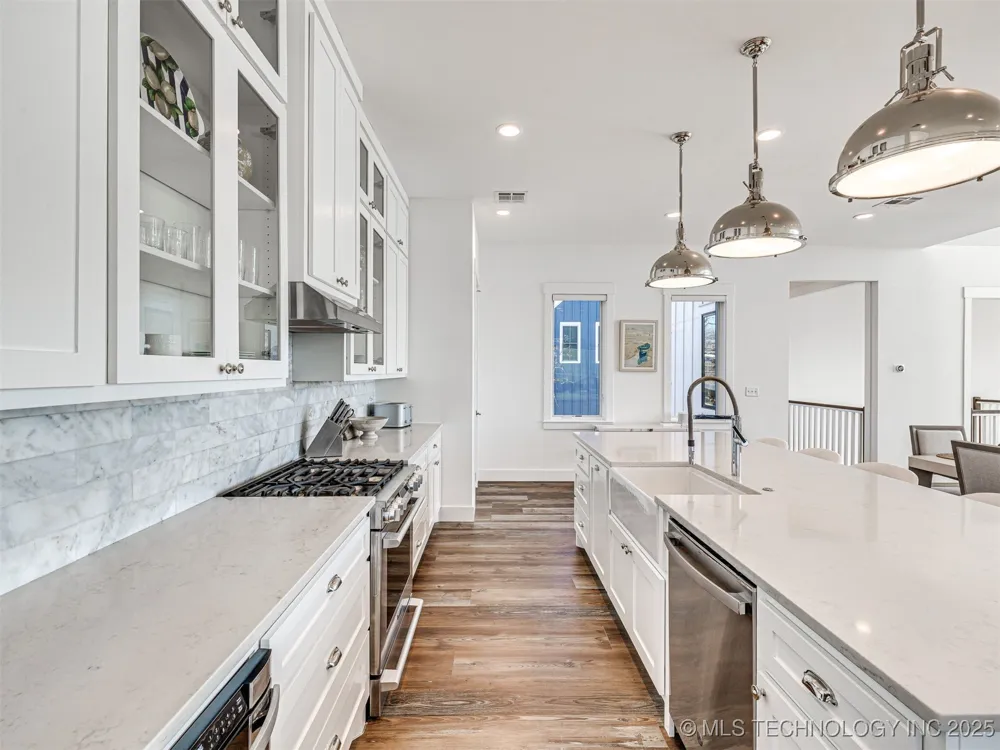 121 Lower Green Way Carlton Landing, OK 74432