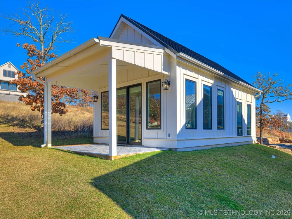 121 Lower Green Way Carlton Landing, OK 74432