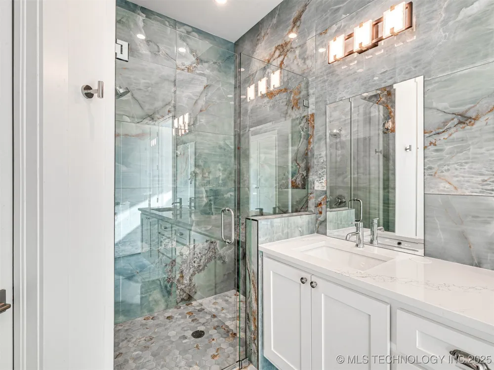 121 Lower Green Way Carlton Landing, OK 74432