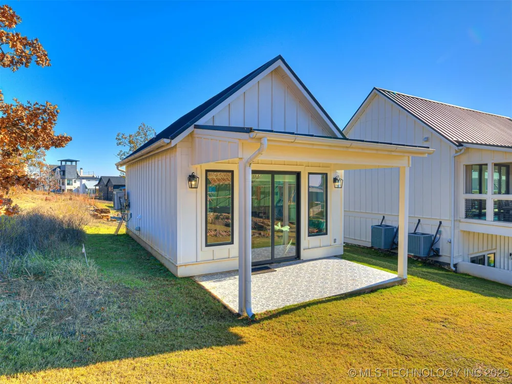 121 Lower Green Way Carlton Landing, OK 74432