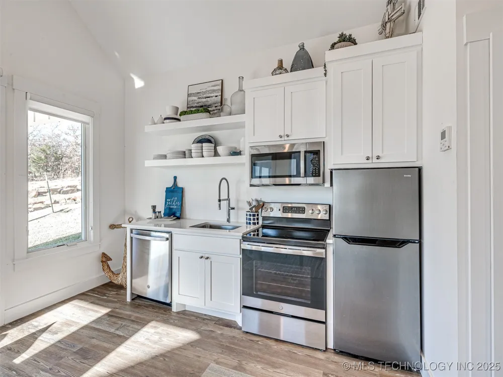 121 Lower Green Way Carlton Landing, OK 74432
