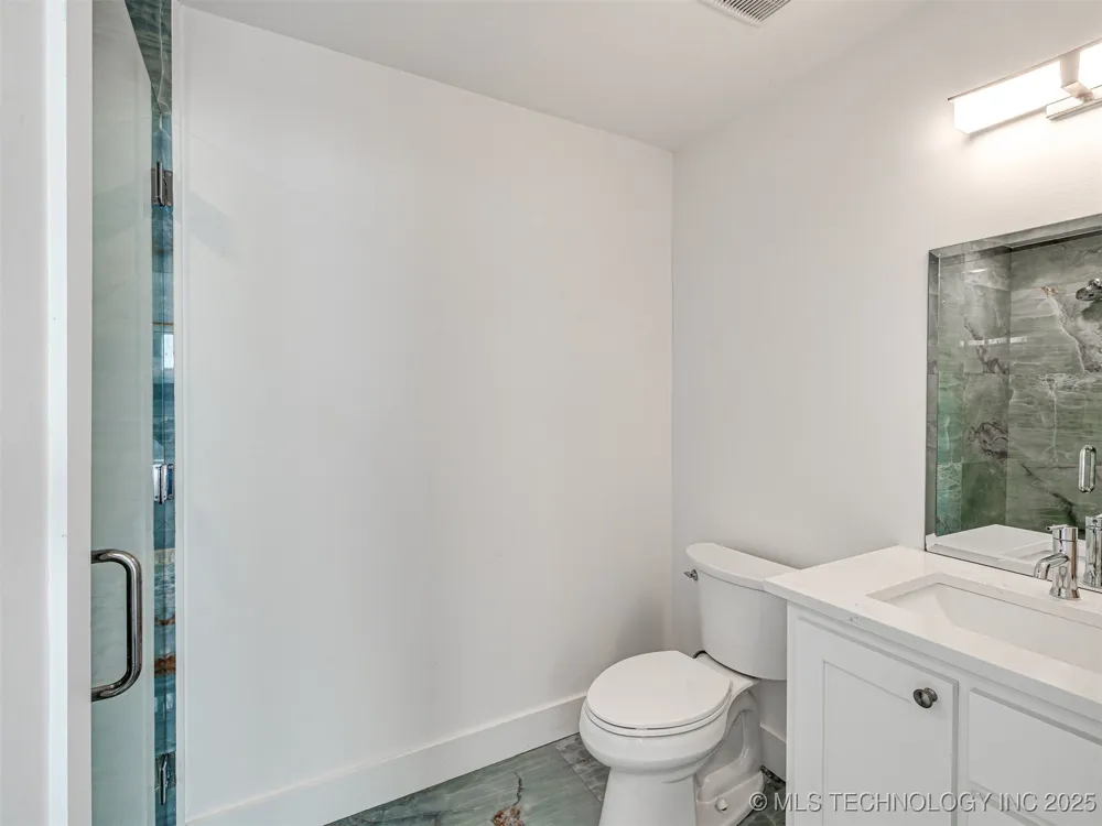 121 Lower Green Way Carlton Landing, OK 74432