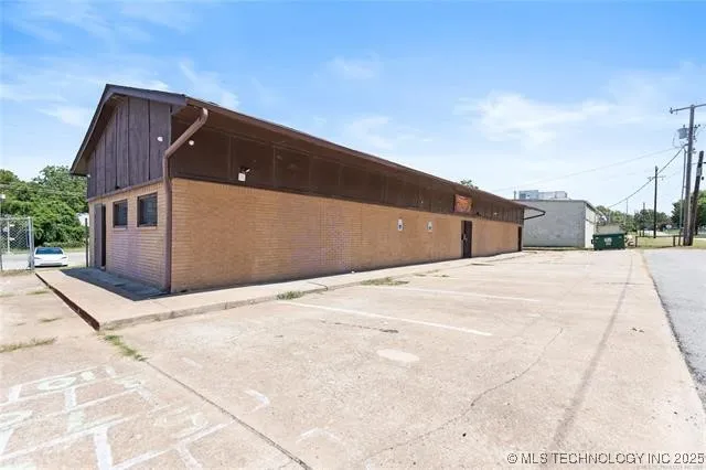 551 28th Avenue W Tulsa, OK 74106