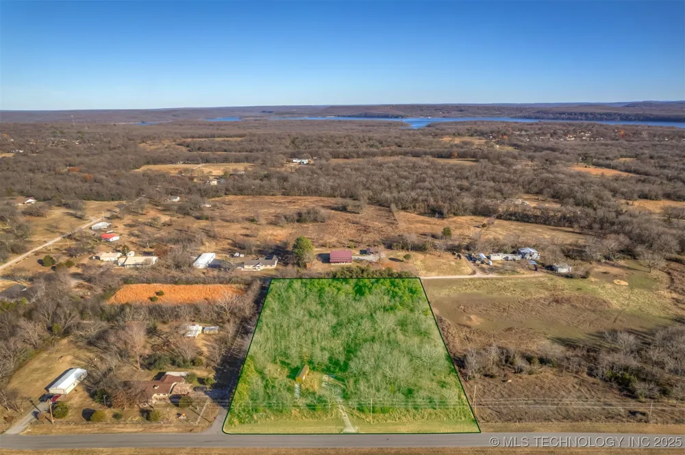 3 330 ROAD Wagoner, OK 74467