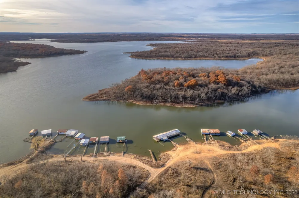 3 330 ROAD Wagoner, OK 74467