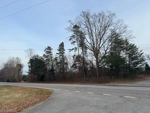 00000 Hoots Road Yadkinville, NC 27055