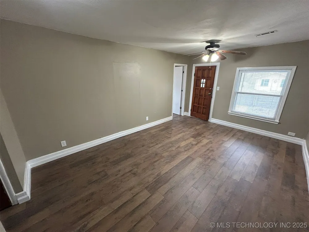3027 W Cameron Street Tulsa, OK 74127
