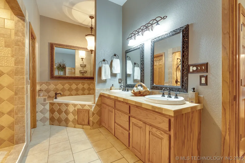 12841 County Road 3680 Allen, OK 74825