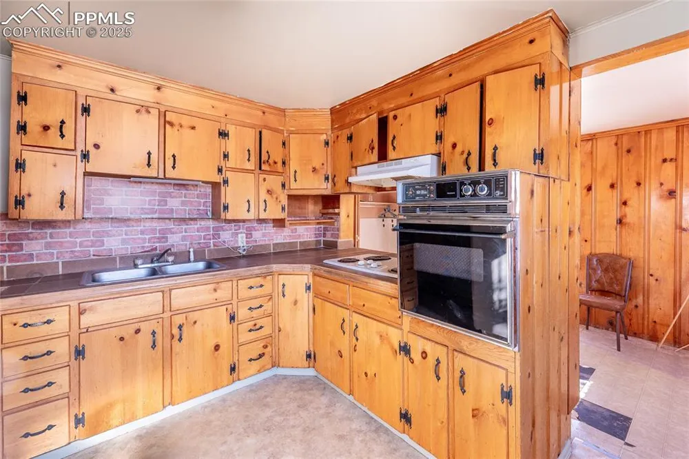620 S Indiana Avenue Trinidad, CO 81082
