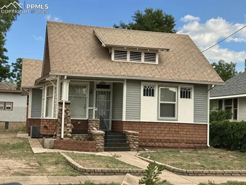 1615 E 9th Street
