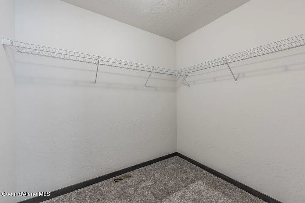 265 Durango Lane Priest River, ID 83856