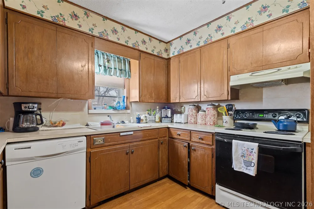 901 E 6th Street Sulphur, OK 73086