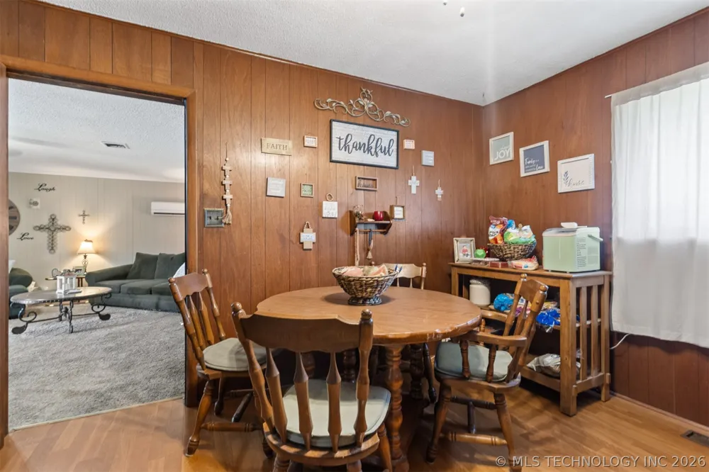 901 E 6th Street Sulphur, OK 73086