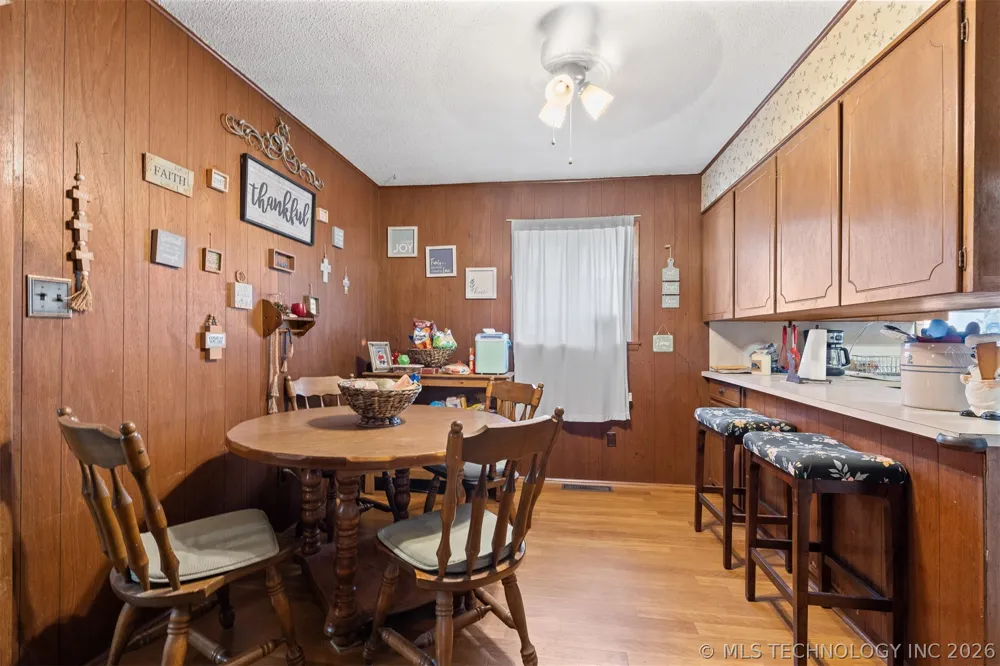 901 E 6th Street Sulphur, OK 73086