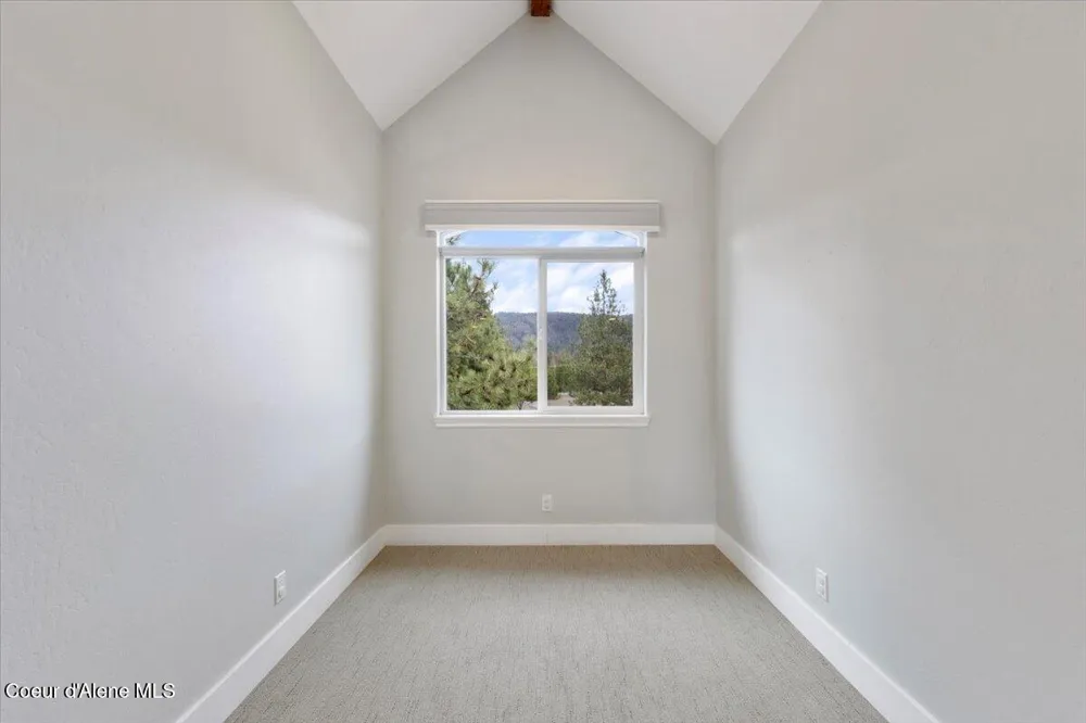 2380 Dufort Rd Sagle, ID 83860