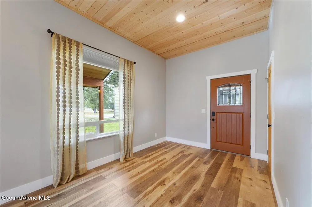 2380 Dufort Rd Sagle, ID 83860