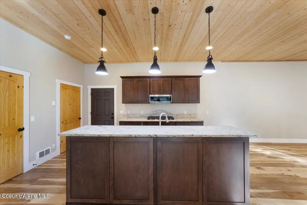 2380 Dufort Rd Sagle, ID 83860