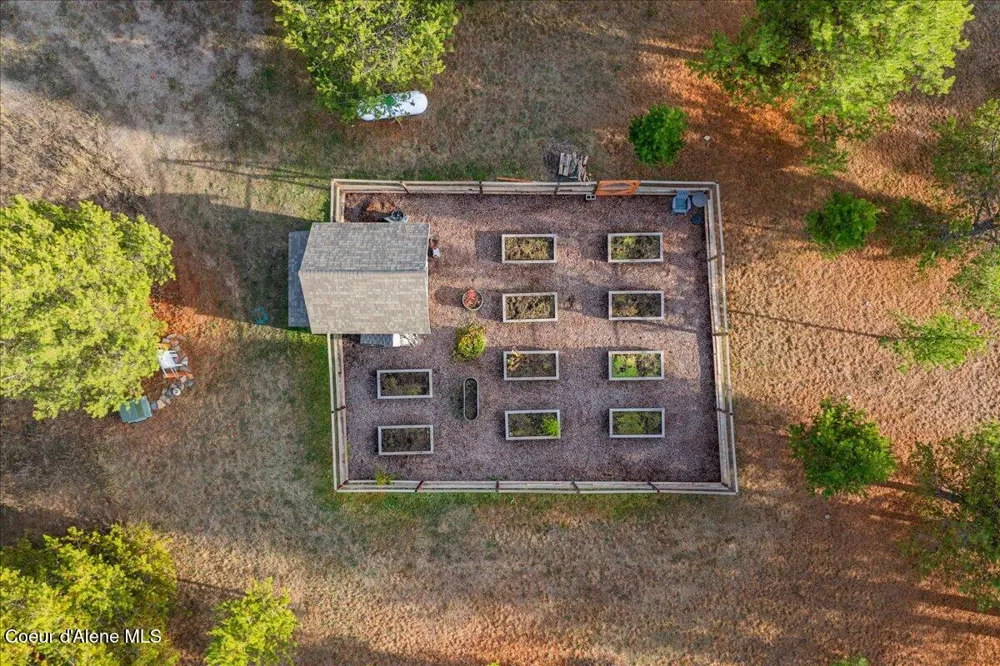 2380 Dufort Rd Sagle, ID 83860